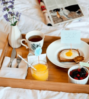 MOTHERSDAYbreakfast in bed